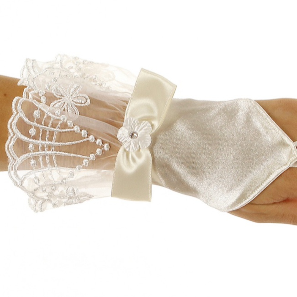Fingerless Ruffle ivory gloves